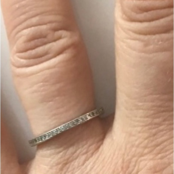 NWT $75 Sterling Silver CZ Eternity Ring Band Ring sz 7 - Picture 2 of 6